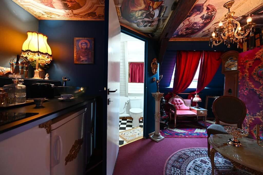 Charme Baroque/Sejour Romantique Монс Экстерьер фото